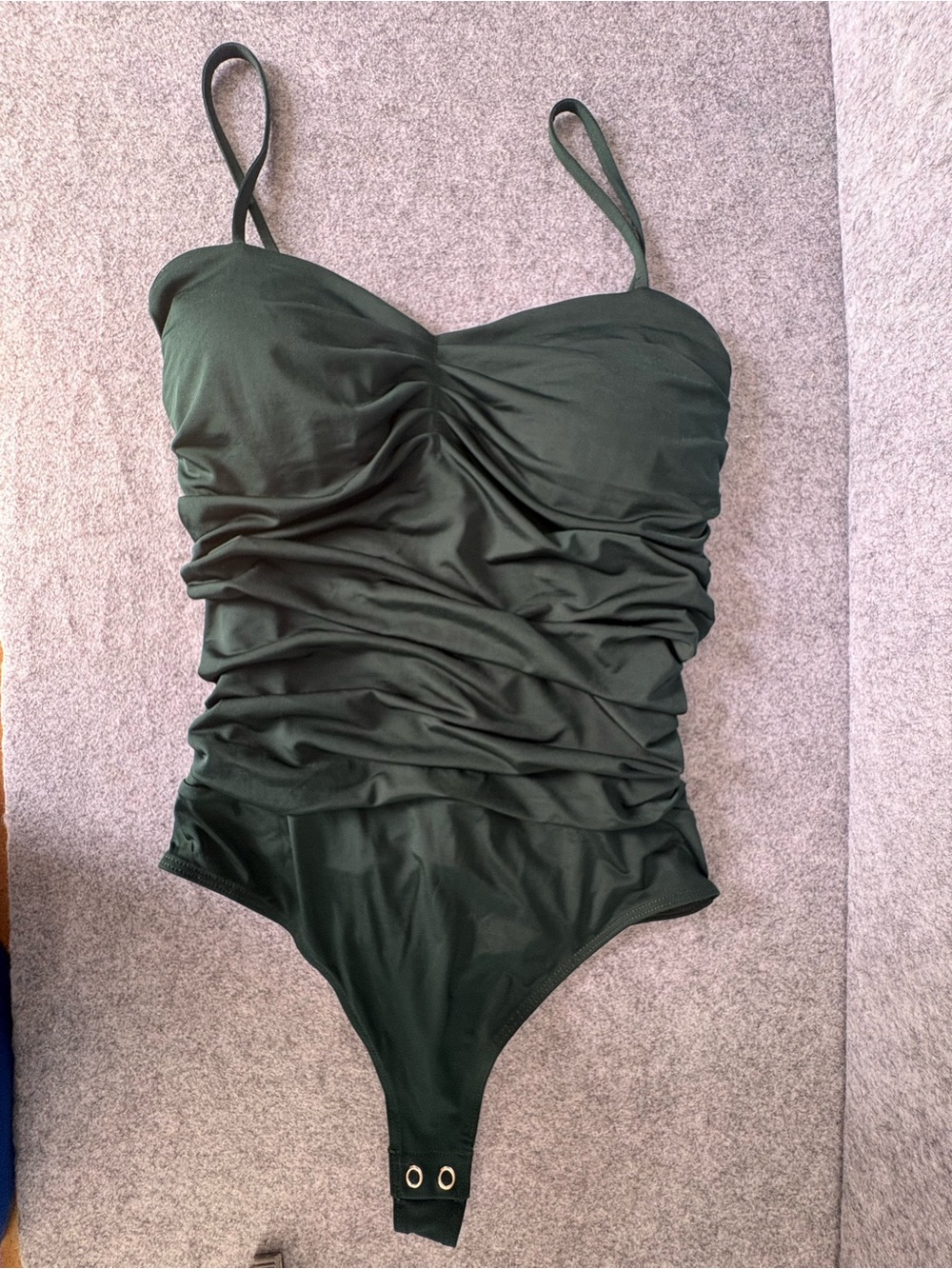Express body contour ruched bodysuit dark green small